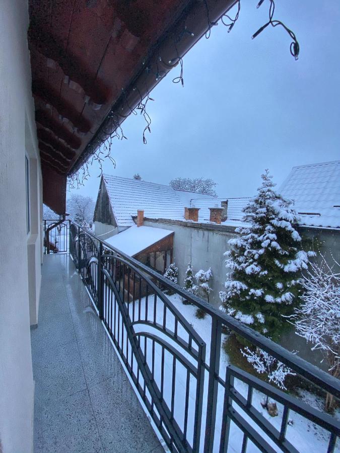 Casa Leny Hotel Újtohán Kültér fotó
