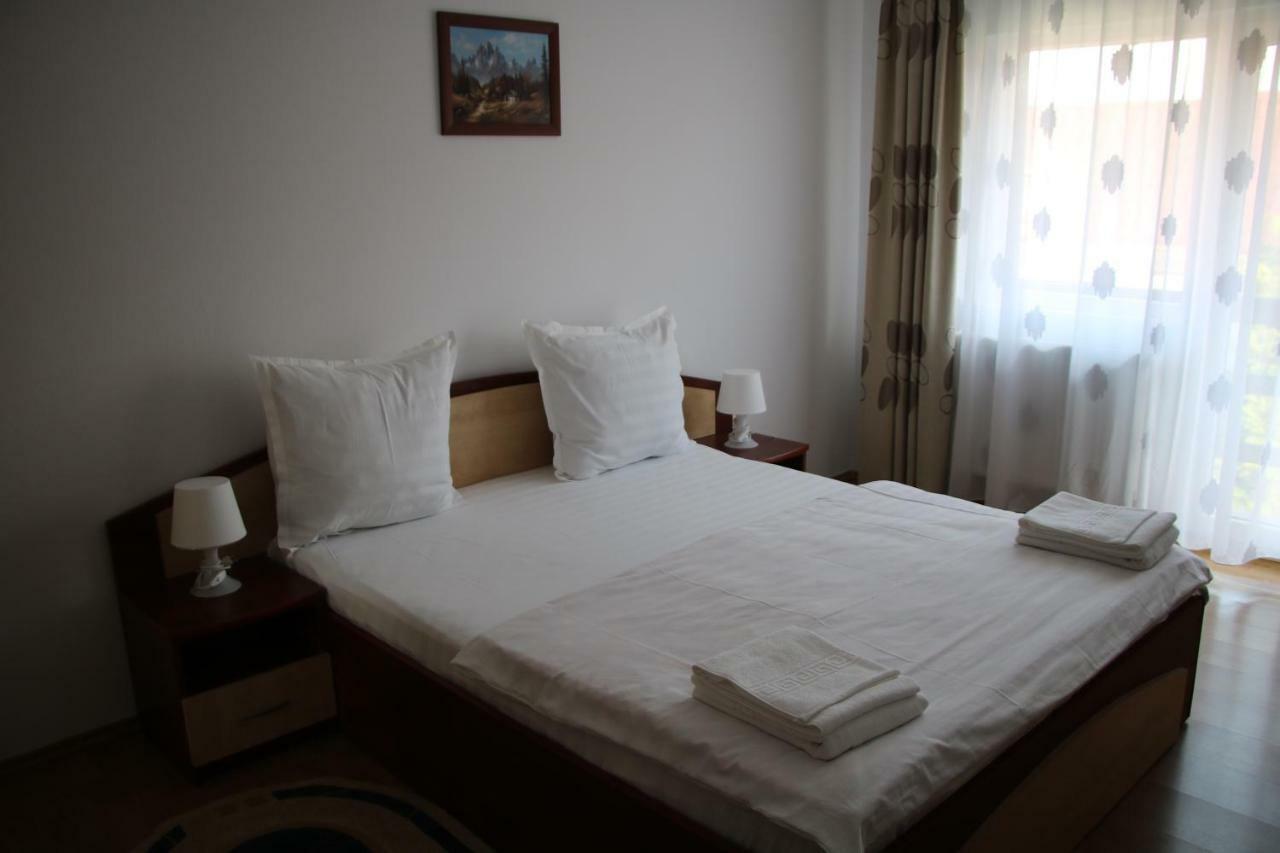 Casa Leny Hotel Újtohán Kültér fotó